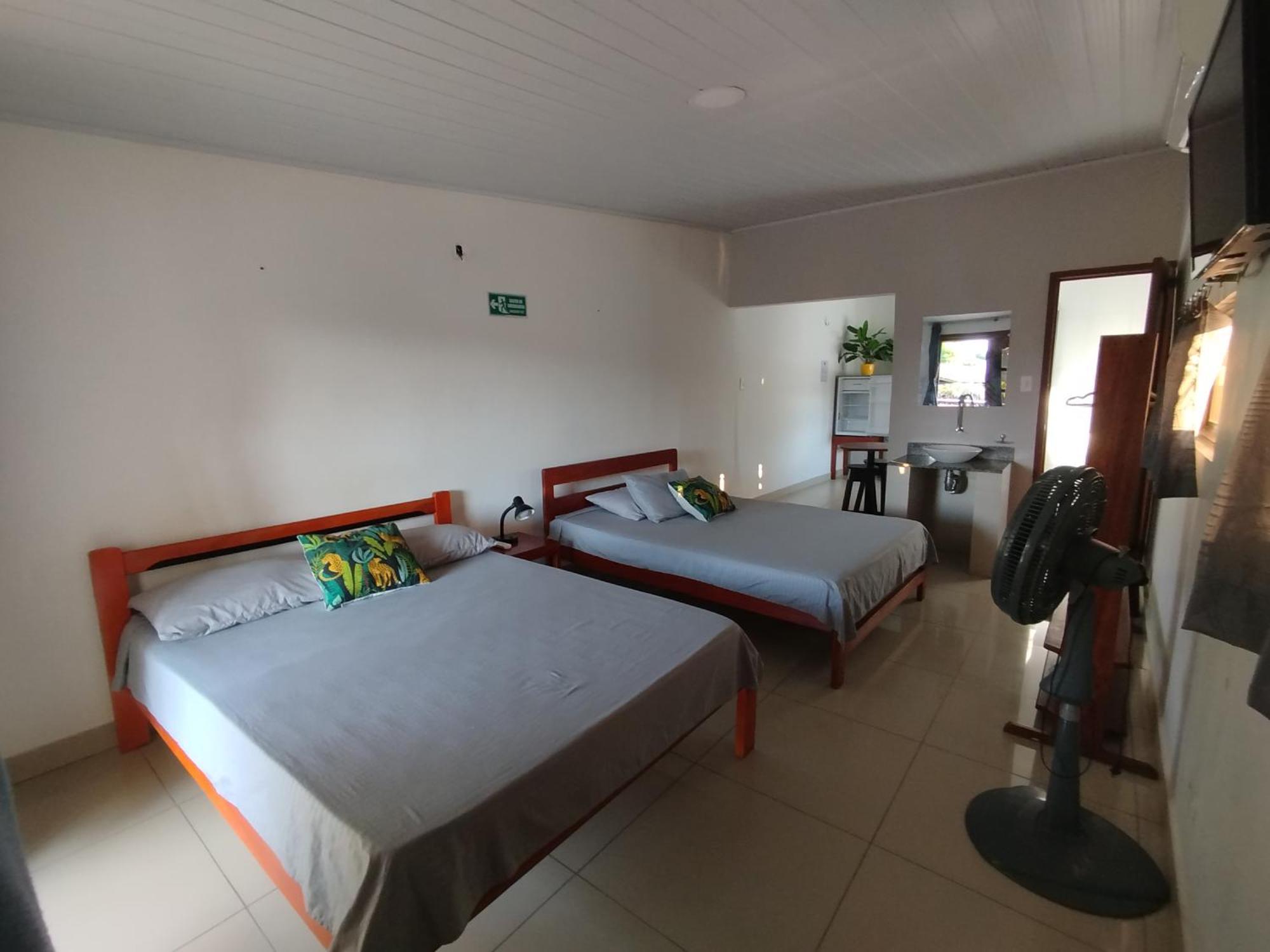 Kanaq Hotel Tours Летисия Экстерьер фото